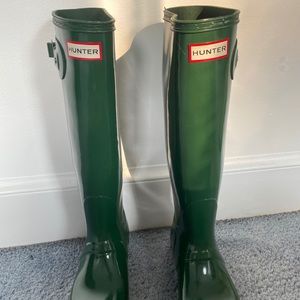 Green Hunter Boots-Near Perfect Condition!